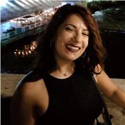 Laureata in Scienze Filosofiche con abilitazione alla classe di concorso A19 (Storia e Filosofia) per le scuole superiori